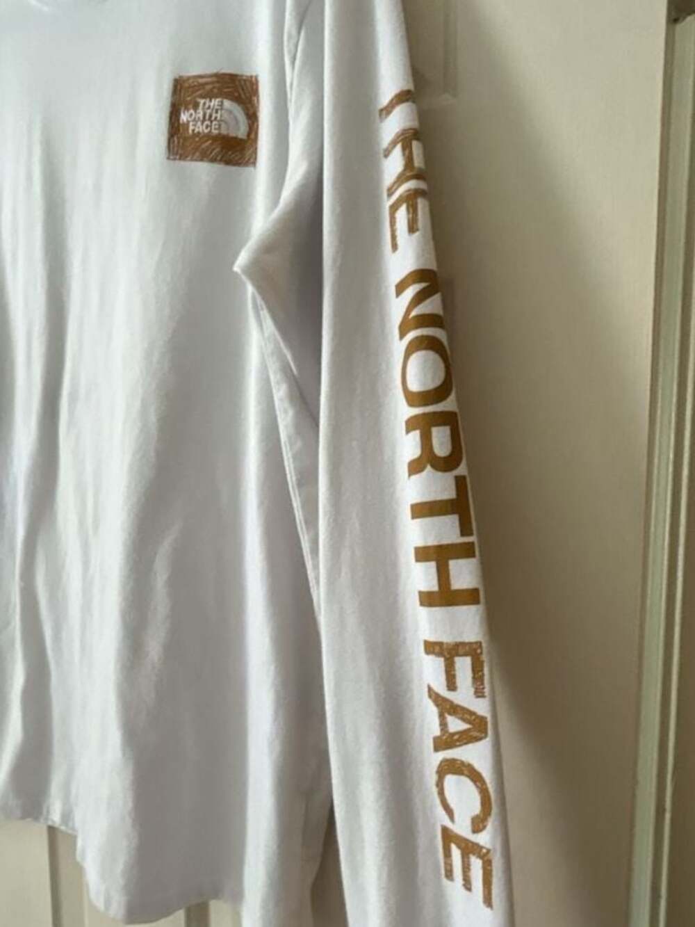 The North Face Men's Long Sleeve Graphic T-Shirt White Size L - Picture 3 of 10